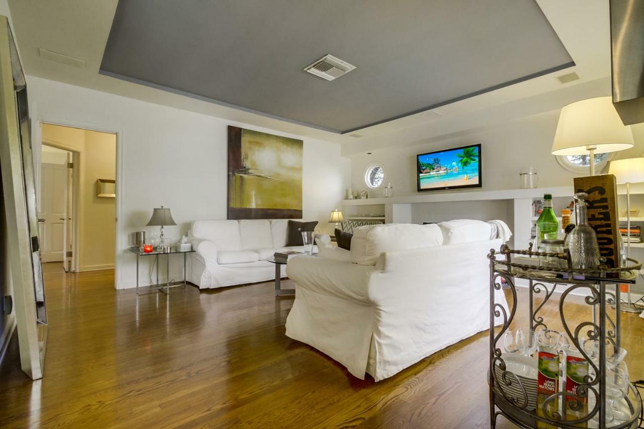 A Touch Of Cape Cod In West Hollywood Vila Los Angeles Exterior foto