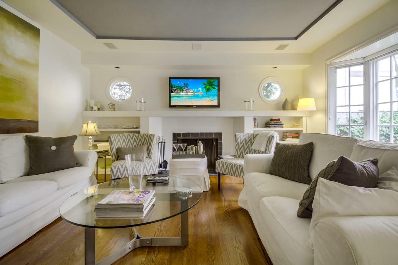 A Touch Of Cape Cod In West Hollywood Vila Los Angeles Exterior foto